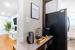 House on 6th- 3 Bed/2 Bath Home Located a Short Drive to Downtown Gulf