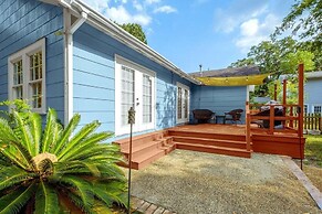 House on 6th- 3 Bed/2 Bath Home Located a Short Drive to Downtown Gulf