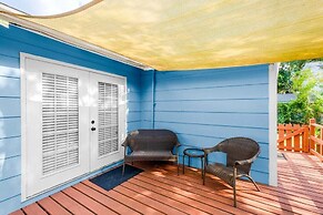 House on 6th- 3 Bed/2 Bath Home Located a Short Drive to Downtown Gulf