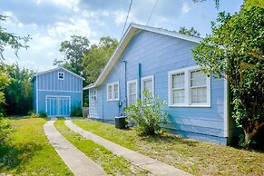 House on 6th- 3 Bed/2 Bath Home Located a Short Drive to Downtown Gulf