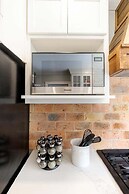 House on 6th- 3 Bed/2 Bath Home Located a Short Drive to Downtown Gulf