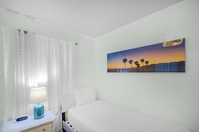 House on 6th- 3 Bed/2 Bath Home Located a Short Drive to Downtown Gulf