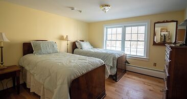 Cooper Hill Inn