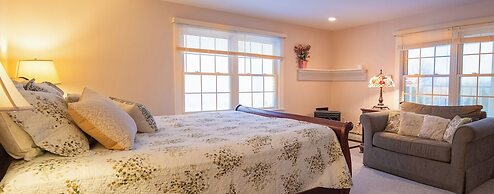 Cooper Hill Inn