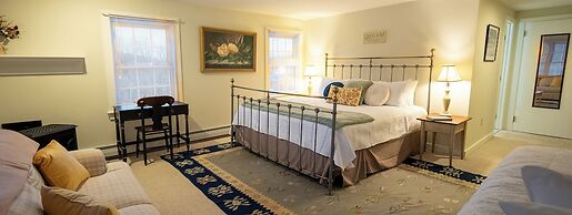 Cooper Hill Inn