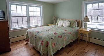 Cooper Hill Inn