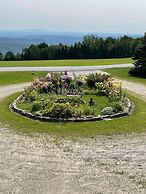 Cooper Hill Inn
