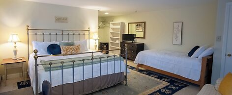 Cooper Hill Inn