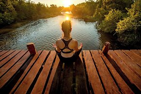 LOB LOB Beach Cabins