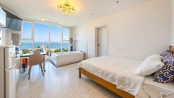 Gangneung Meerbrick Spa Pension