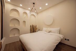 Vinhomes Central Park Apartment by Hava