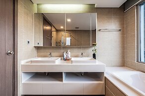 Vinhomes Central Park Apartment by Hava