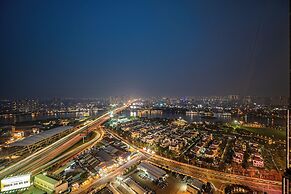 Vinhomes Central Park Apartment by Hava