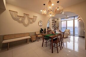 Vinhomes Central Park Apartment by Hava