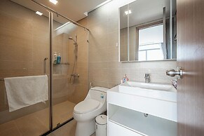 Vinhomes Central Park Apartment by Hava