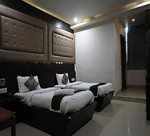 Hotel Ajay International