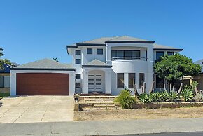 Seacrest Luxurious Holiday Home