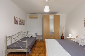 House Papinka With Private Pool & Garden