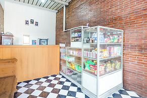 Hotel O Kauman Near International Batik Center Formerly Hotel Bata Mer