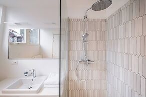 Top Floor New Duplex Stunning View In Trendy St Gilles