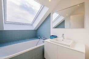 Top Floor New Duplex Stunning View In Trendy St Gilles