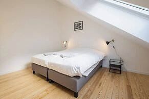 Top Floor New Duplex Stunning View In Trendy St Gilles