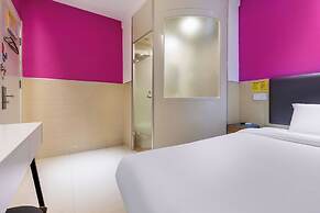 yibaijiudianshanghaishijingansidian