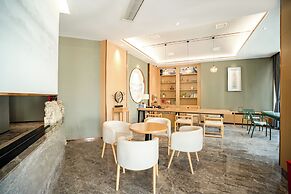 YIBO INTERNATIONAL HOTEL