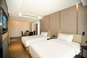 YIBO INTERNATIONAL HOTEL