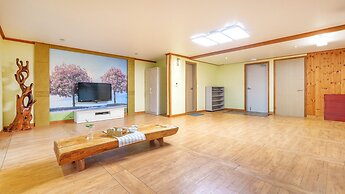 Gyeongju Beach Castle Pension