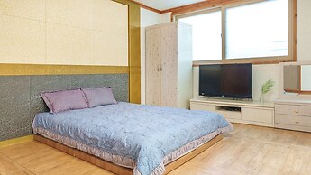 Gyeongju Beach Castle Pension