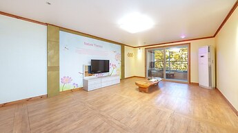 Gyeongju Beach Castle Pension