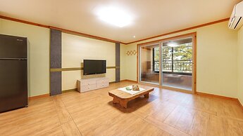 Gyeongju Beach Castle Pension