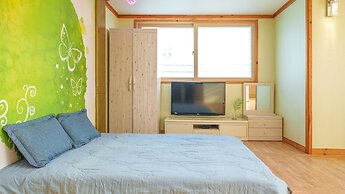 Gyeongju Beach Castle Pension