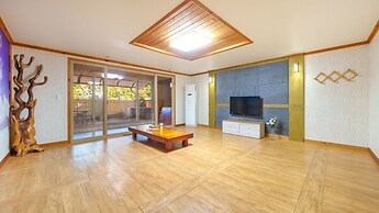 Gyeongju Beach Castle Pension