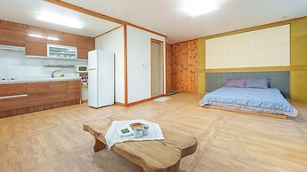 Gyeongju Beach Castle Pension