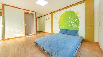 Gyeongju Beach Castle Pension