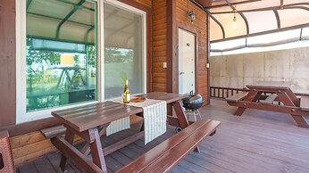 Gyeongju Beach Castle Pension