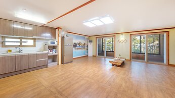 Gyeongju Beach Castle Pension