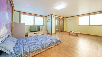 Gyeongju Beach Castle Pension