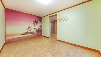 Gyeongju Beach Castle Pension