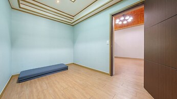 Gyeongju Beach Castle Pension