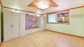 Gyeongju Beach Castle Pension