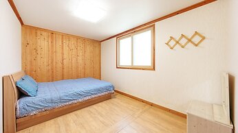 Gyeongju Beach Castle Pension