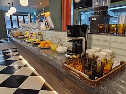 Bluedot Poshtel Myeongodong