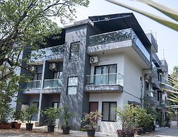 Le Papillon By Bay Hotels