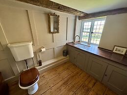 Huckleberry Farm - From 1000 Per Night