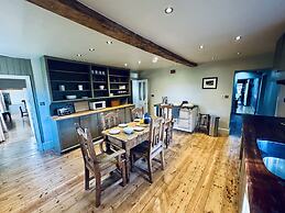 Huckleberry Farm - From 1000 Per Night