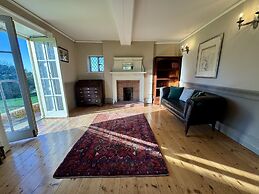 Huckleberry Farm - From 1000 Per Night