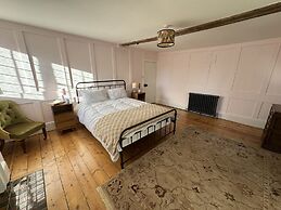 Huckleberry Farm - From 1000 Per Night